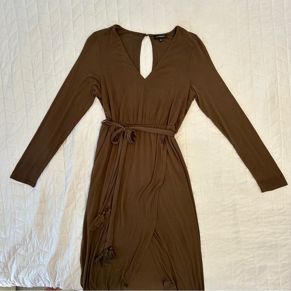 NWOT La Charme U Boutique Chic Long Sleeve Olive Green/Brown Dress

NEVER WORN